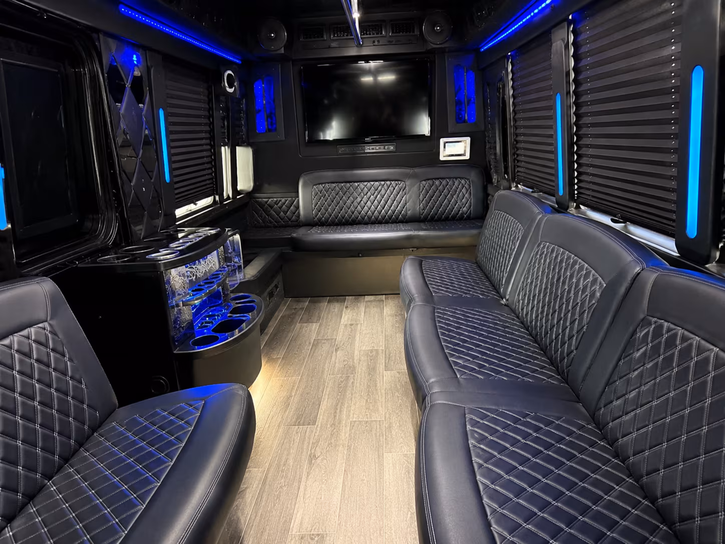 Frisco Winery Tour & Pub Crawl Transportation party bus exterior