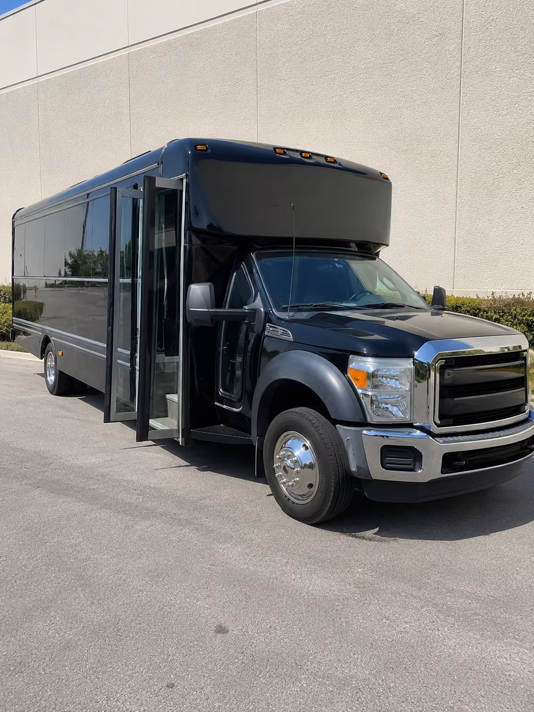 Lewisville Winery Tour & Pub Crawl Transportation